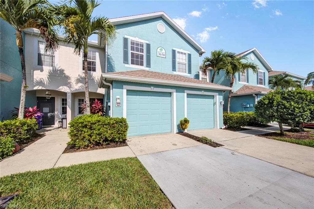 3650 Pine Oak CIR 103 FORT MYERS, FL 33916
