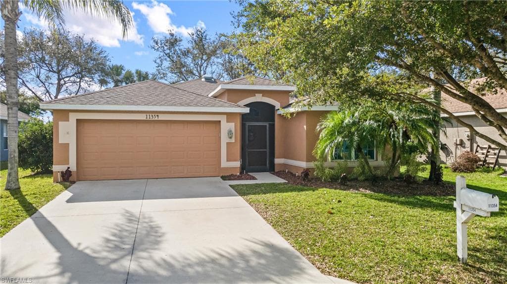 11354 Lake Cypress LOOP FORT MYERS, FL 33913
