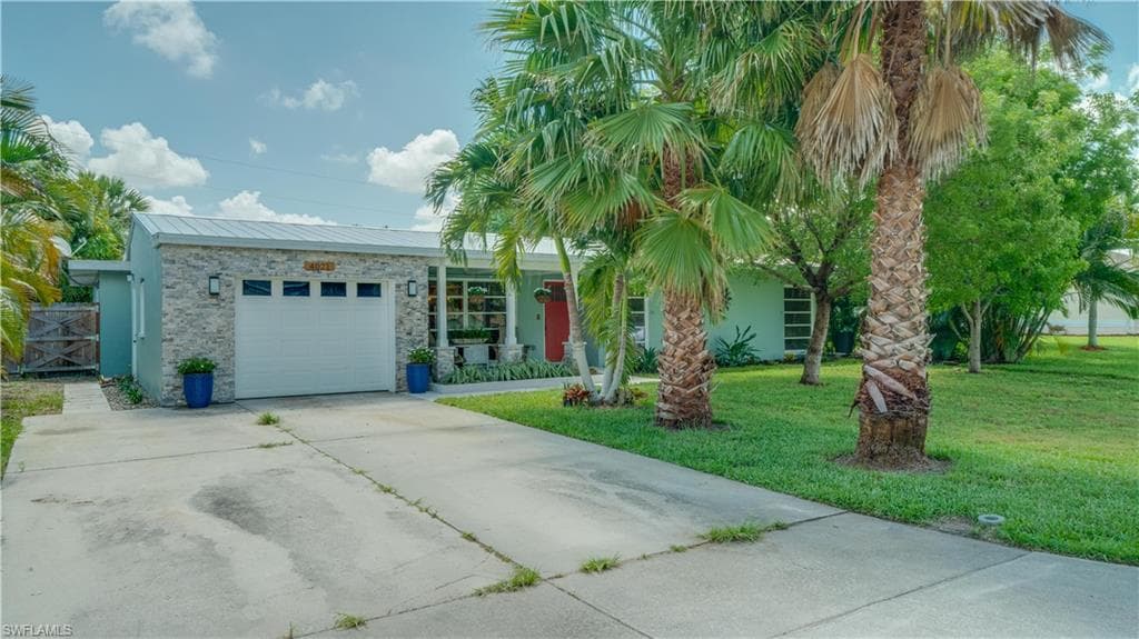4021 SE 3rd AVE CAPE CORAL, FL 33904
