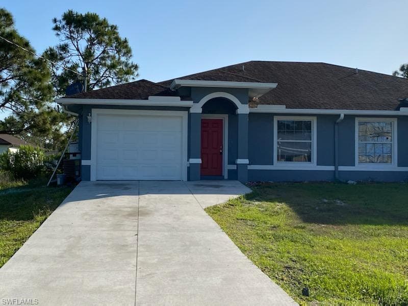 4820 28th ST SW LEHIGH ACRES, FL 33973
