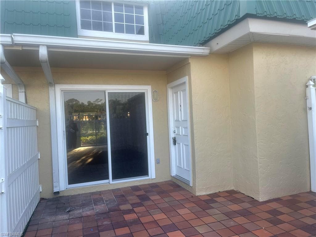 5835 Whiting CT FORT MYERS, FL 33919