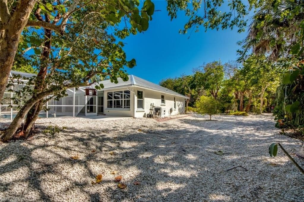 1985 Wild Lime DR SANIBEL, FL 33957