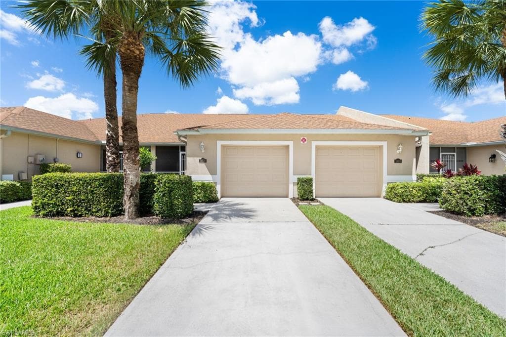 1879 Morning Sun LN F-15 NAPLES, FL 34119