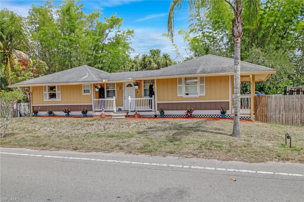 10691 Goodwin ST BONITA SPRINGS, FL 34135