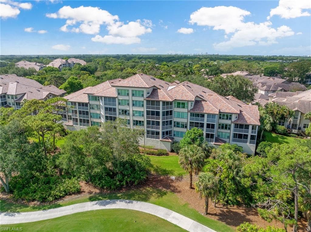 26880 Wedgewood DR 304 BONITA SPRINGS, FL 34134