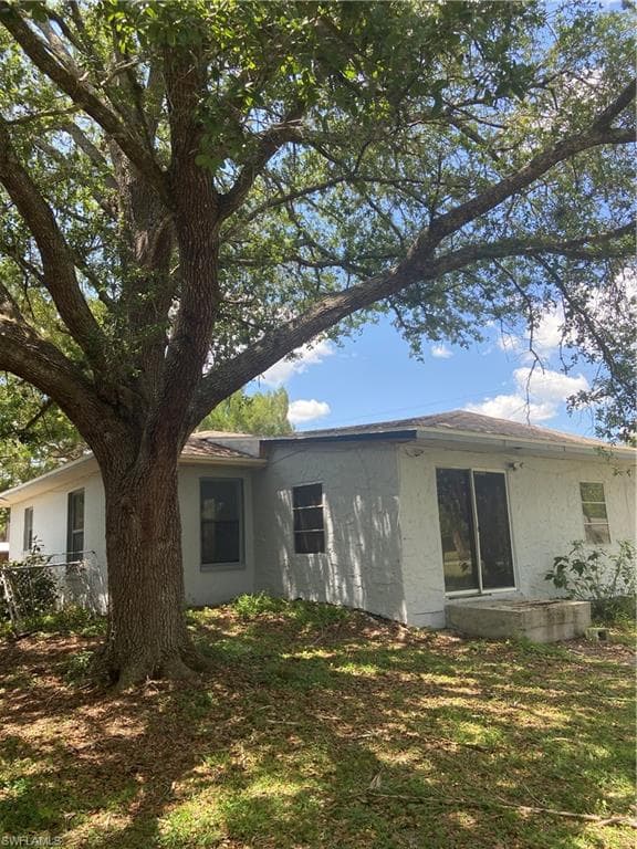 230 14th ST NE NAPLES, FL 34120