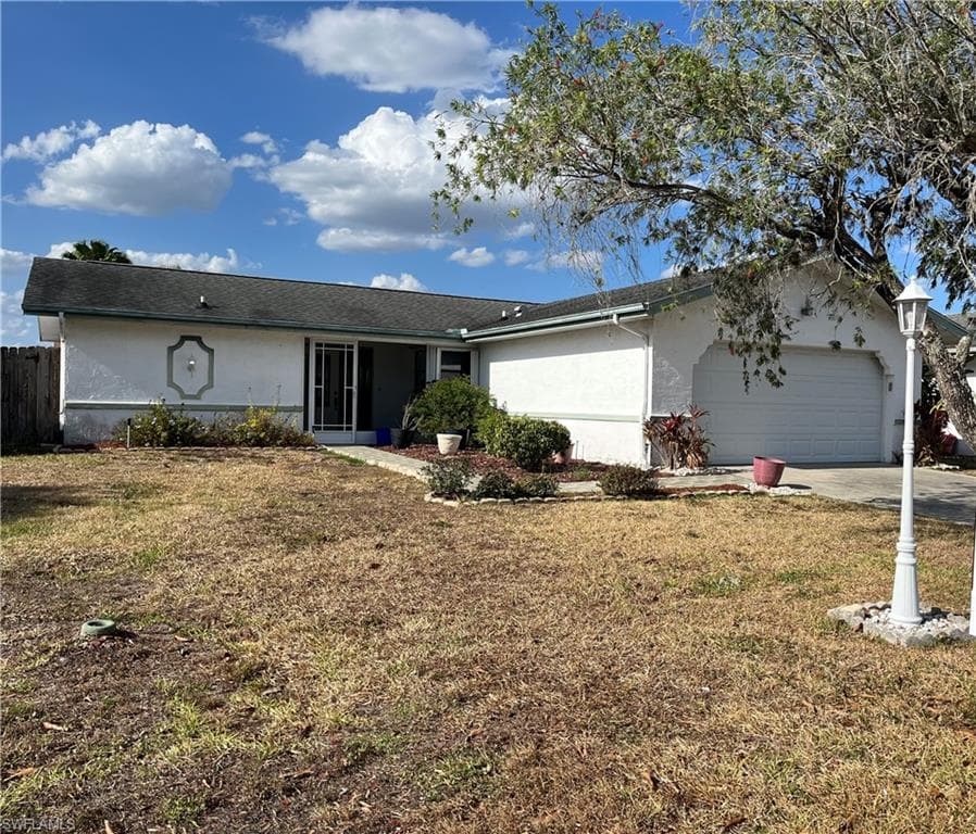 9754 Foxglove CIR FORT MYERS, FL 33919