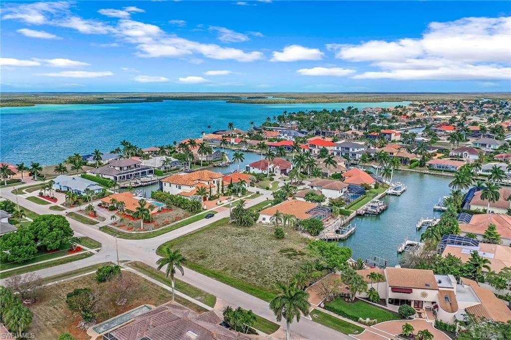 450 Balsam CT MARCO ISLAND, FL 34145