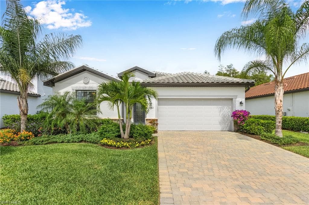11582 Onyx CIR FORT MYERS, FL 33913