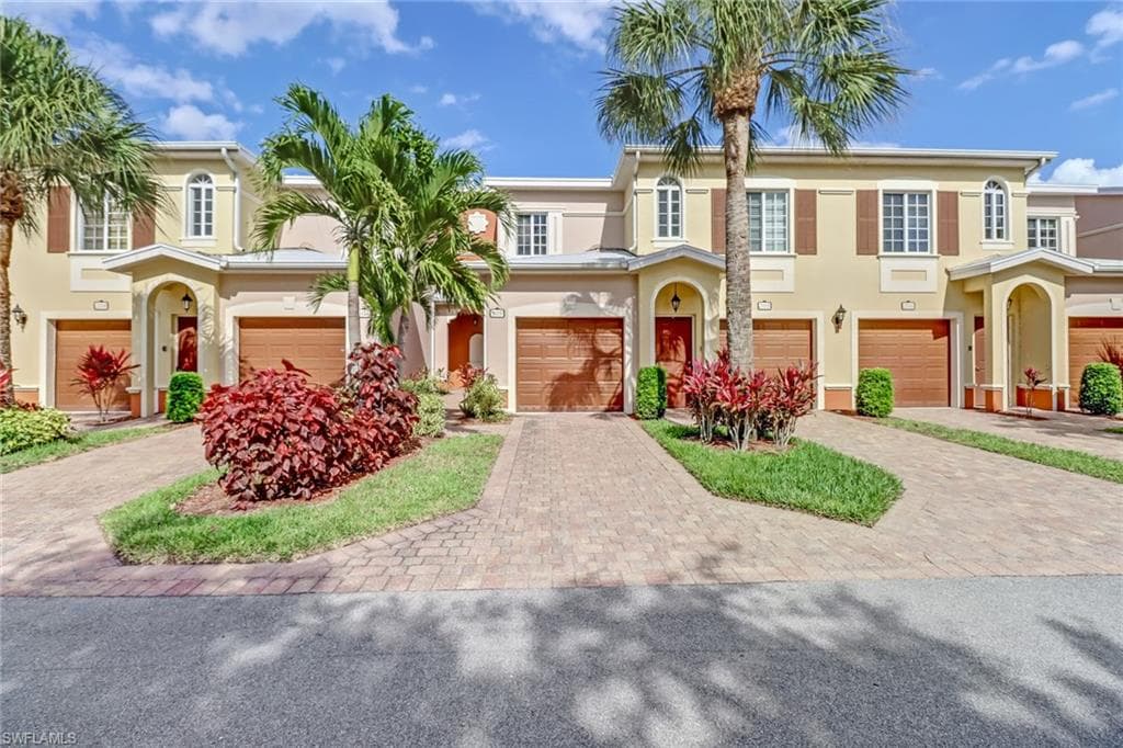 20230 Estero Gardens CIR 105 ESTERO, FL 33928