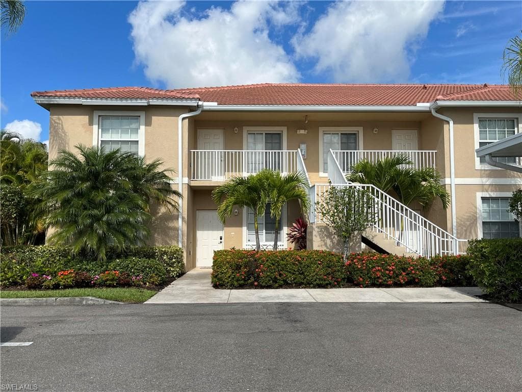 2805 Cypress Trace CIR 1-102 NAPLES, FL 34119