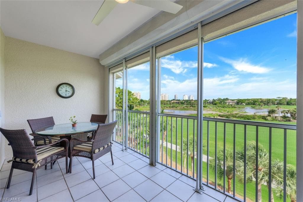 4120 Bayhead DR 302 BONITA SPRINGS, FL 34134