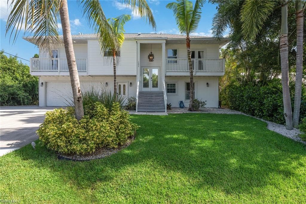 1003 Hollygate LN NAPLES, FL 34103