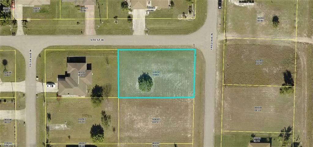 807 Fred AVE N LEHIGH ACRES, FL 33971