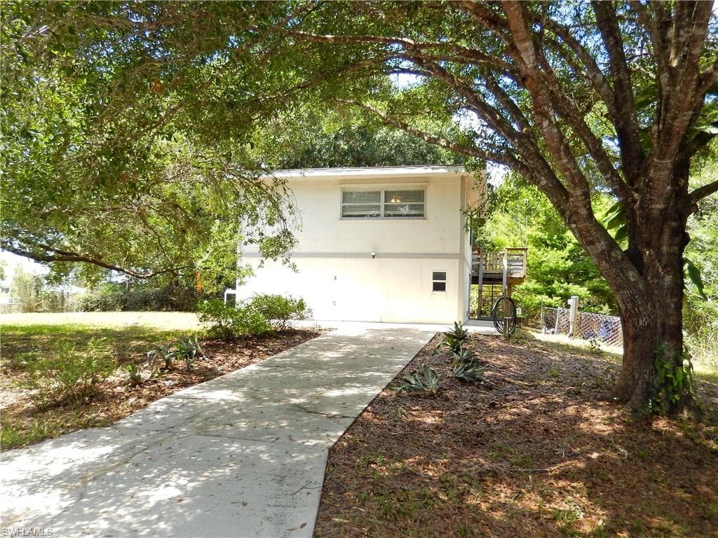 1201 Canton AVE LEHIGH ACRES, FL 33972