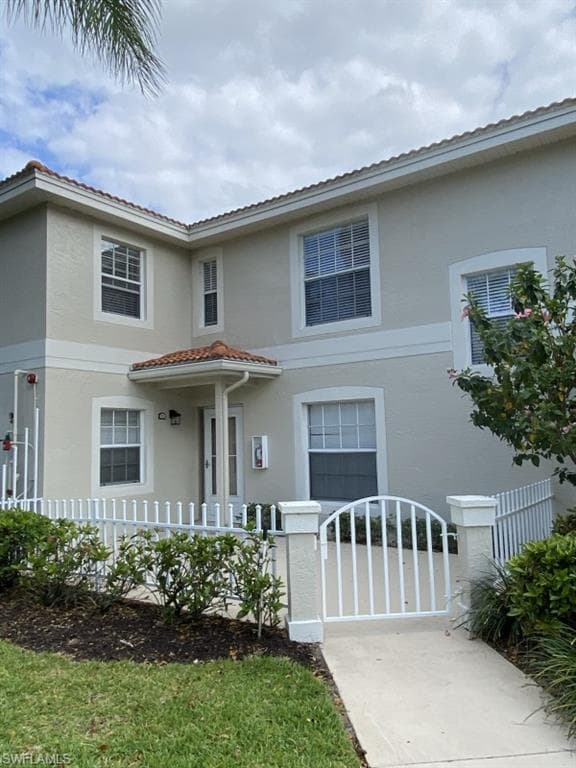 7576 Oleander Gate DR D-101 NAPLES, FL 34109