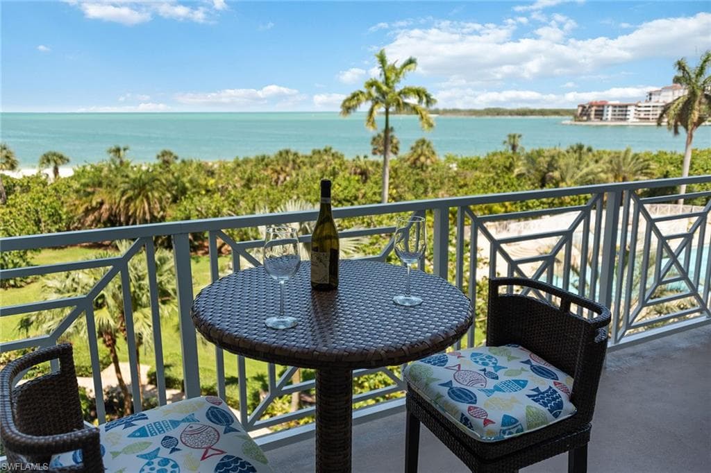 4000 Royal Marco WAY 328 MARCO ISLAND, FL 34145