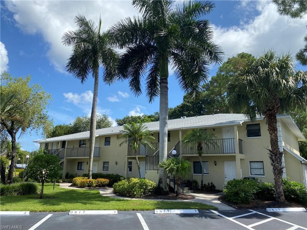 28131 Pine Haven WAY 117 BONITA SPRINGS, FL 34135