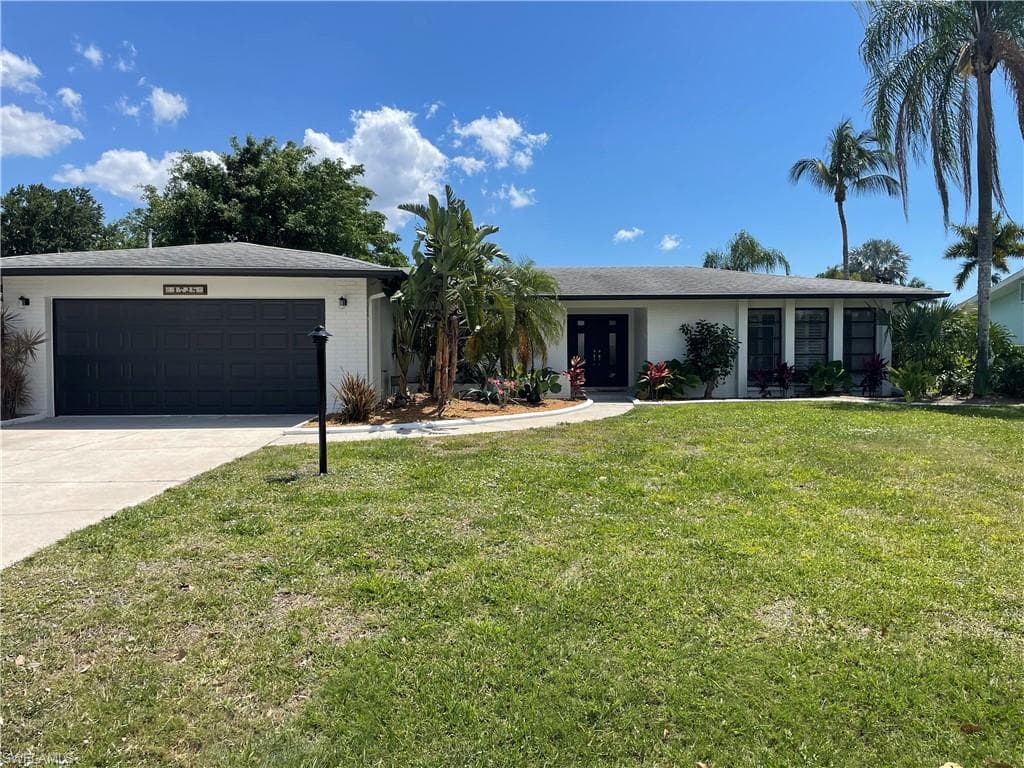 1728 Cornwallis PKY CAPE CORAL, FL 33904