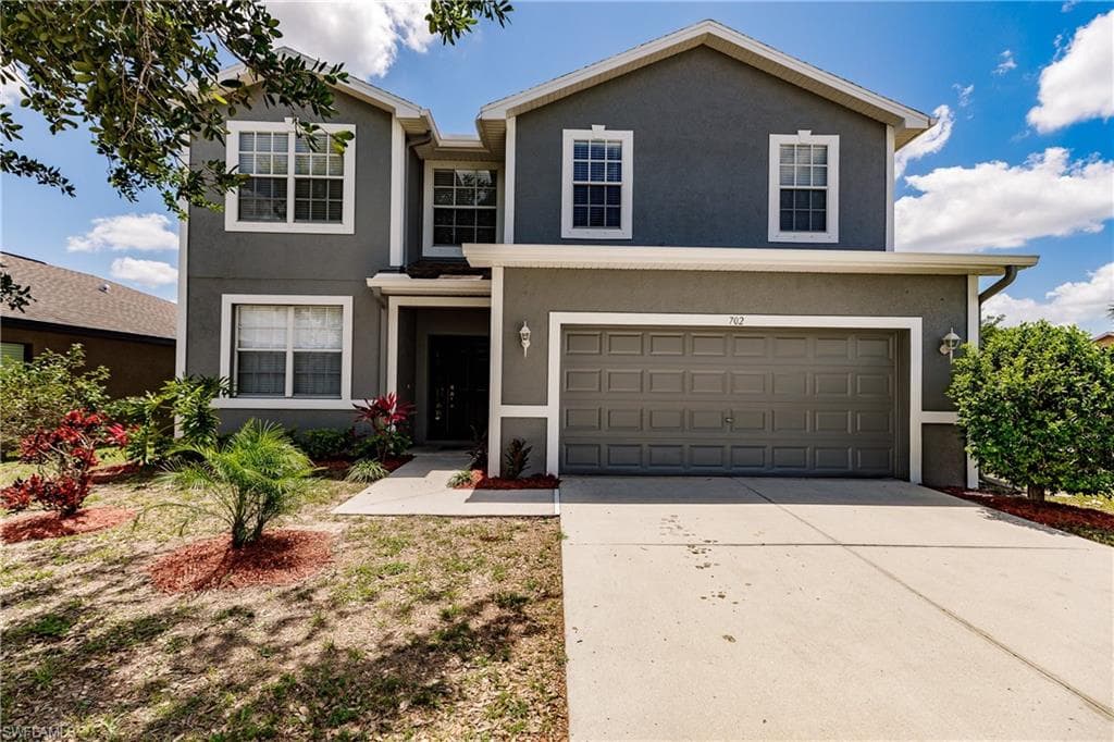 702 Center Lake ST LEHIGH ACRES, FL 33974