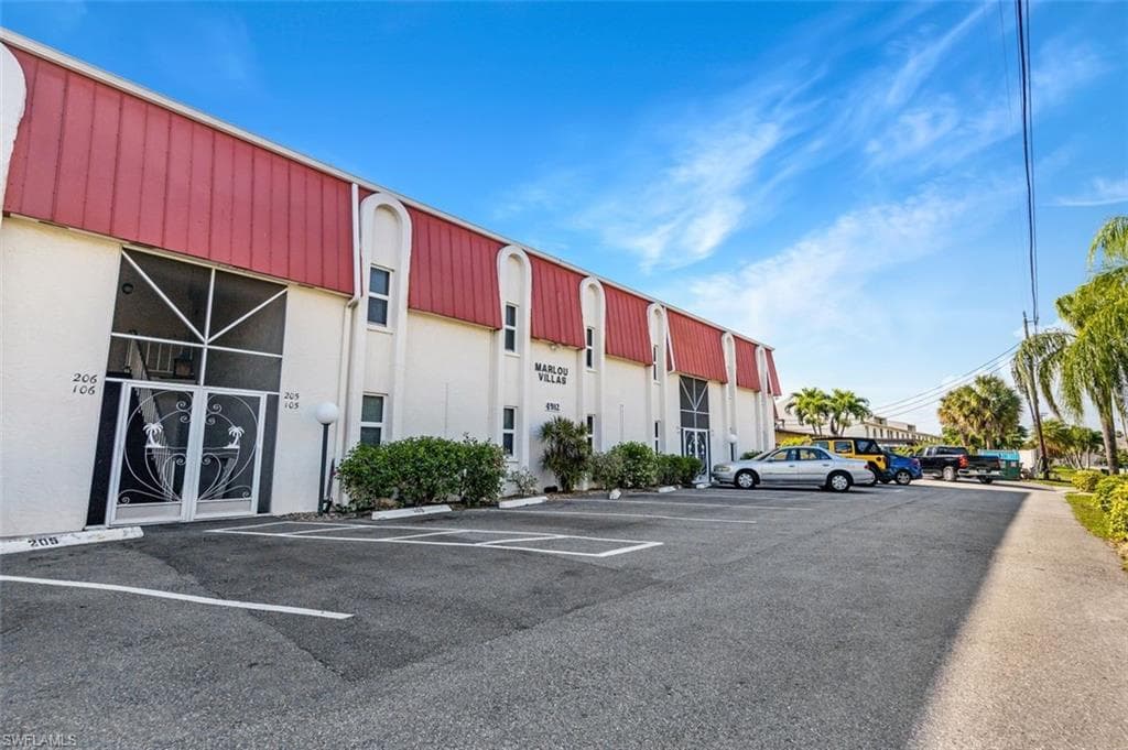 4912 Vincennes ST 103 CAPE CORAL, FL 33904