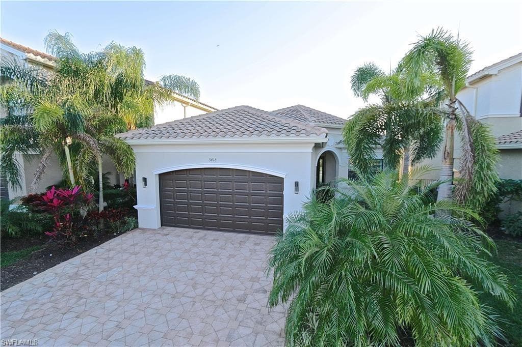 3418 Tigris LN NAPLES, FL 34119