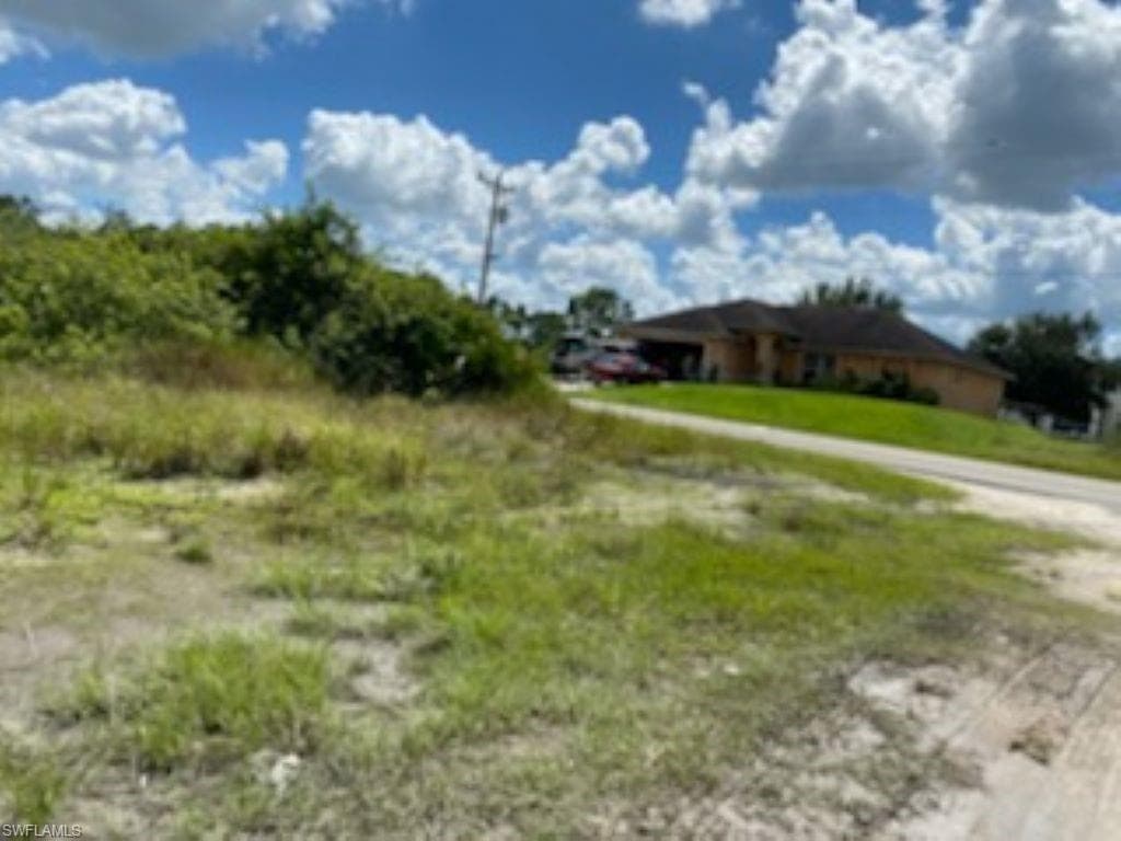 3508 8th ST SW LEHIGH ACRES, FL 33976