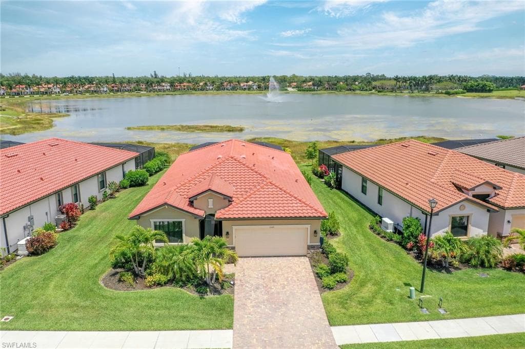 1520 Santiago CIR NAPLES, FL 34113