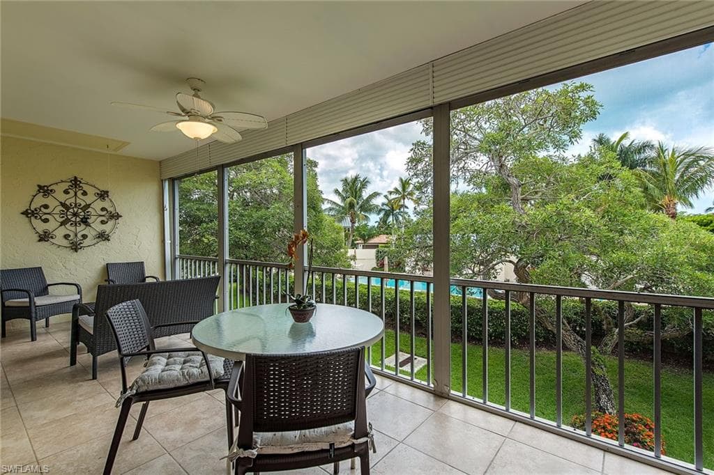 4100 Belair LN 207 NAPLES, FL 34103