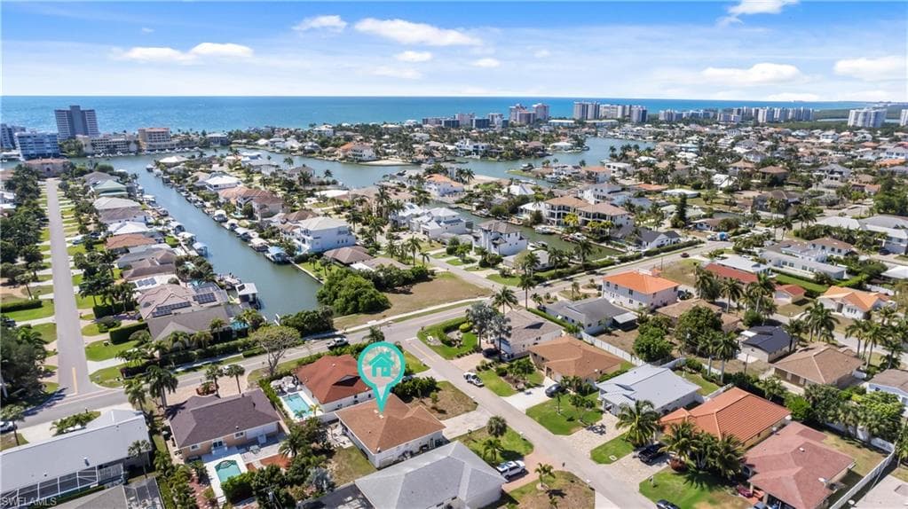 508 99th AVE N NAPLES, FL 34108