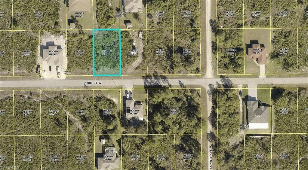2606 23rd ST W LEHIGH ACRES, FL 33971