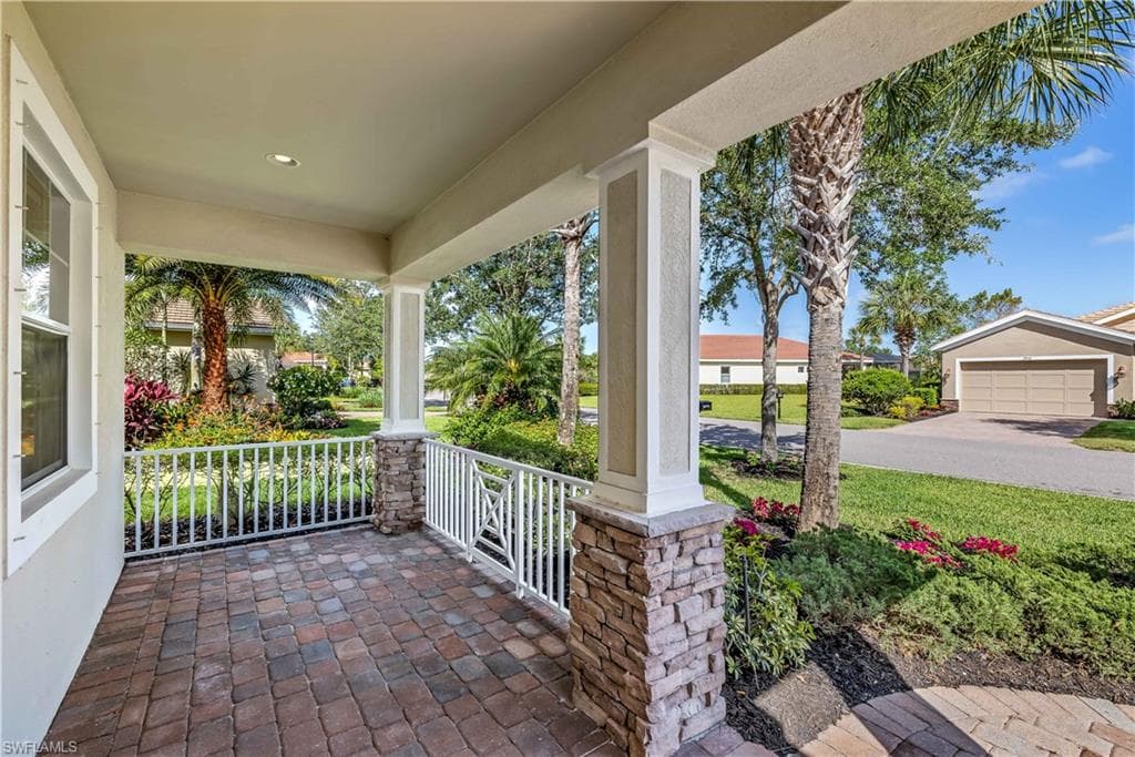 3911 Otter Bend CIR FORT MYERS, FL 33905