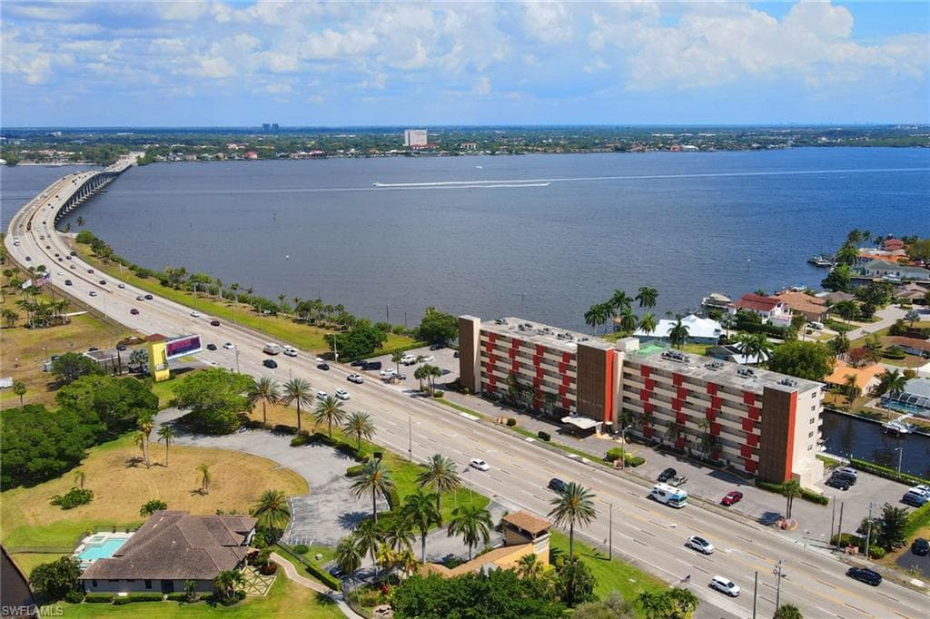 1766 Cape Coral PKY E 607 CAPE CORAL, FL 33904