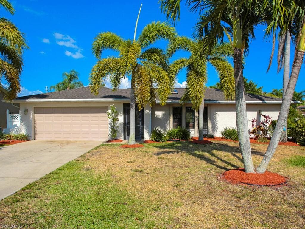 3019 5th PL CAPE CORAL, FL 33904