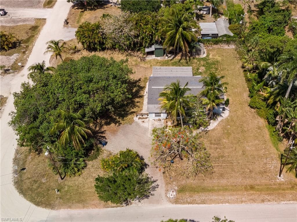 10899 Russell RD BOKEELIA, FL 33922
