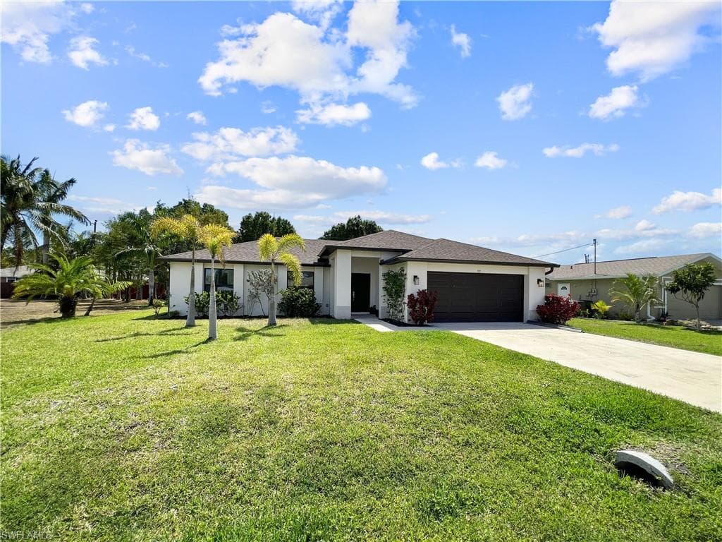 717 SE 11th PL CAPE CORAL, FL 33990