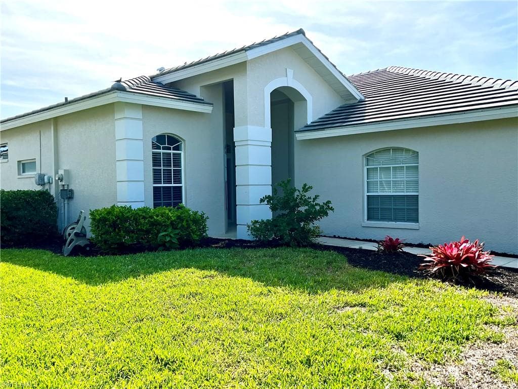 26056 CLARKSTON DR BONITA SPRINGS, FL 34135
