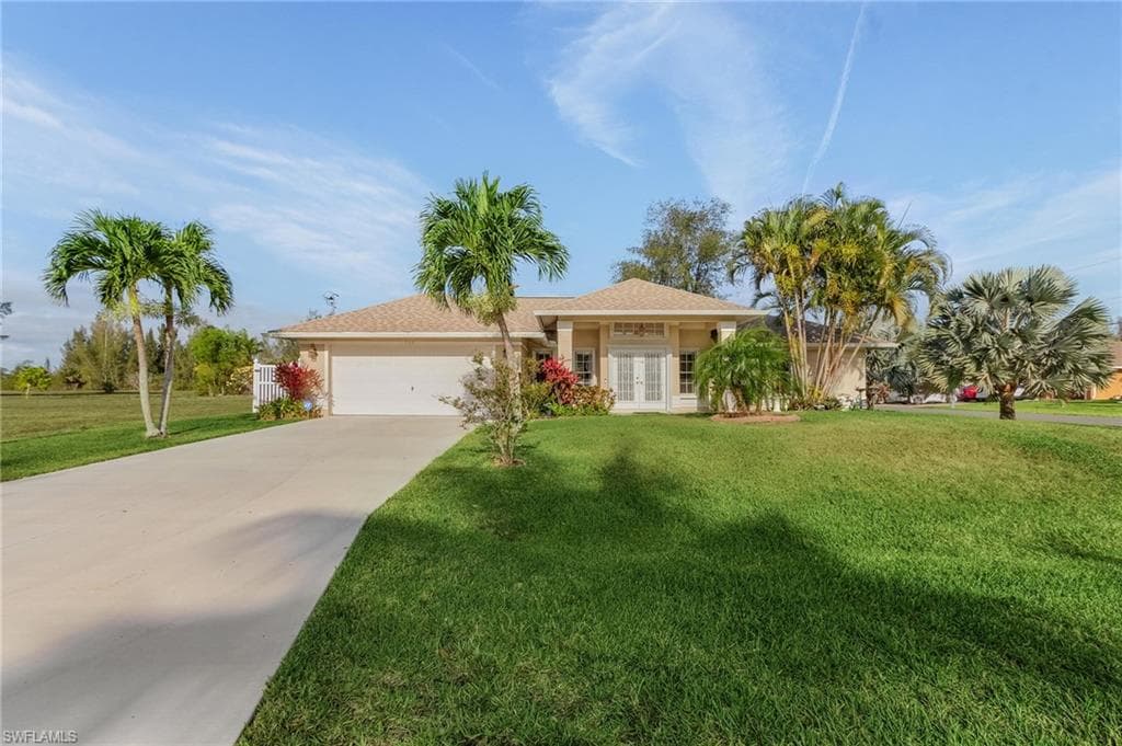 104 SW 39th PL CAPE CORAL, FL 33991