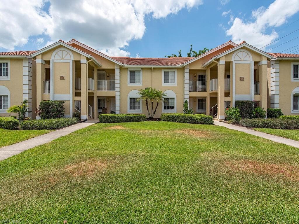 7779 Jewel LN 102 NAPLES, FL 34109