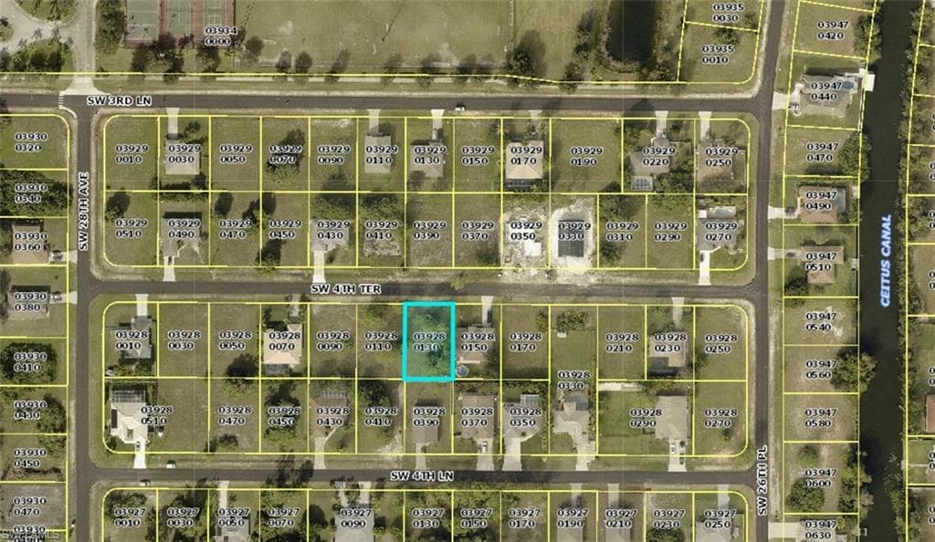 2704 SW 4th TER CAPE CORAL, FL 33991