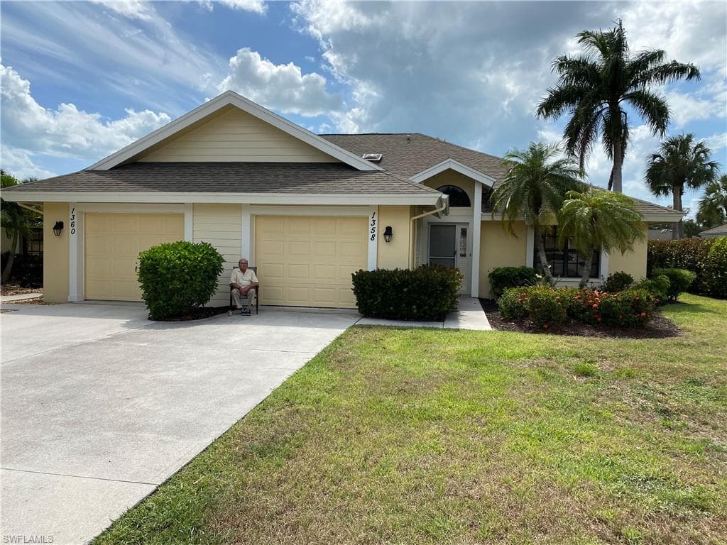 1358 Park Lake DR 25-R NAPLES, FL 34110