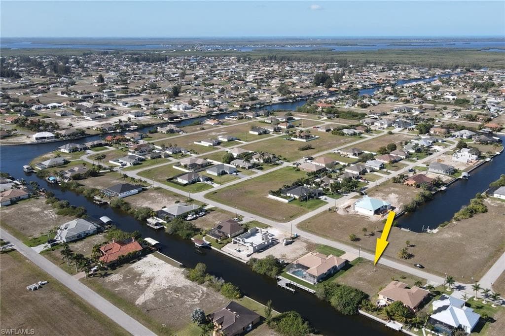 527 NW 33rd AVE CAPE CORAL, FL 33993