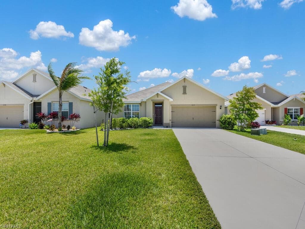 8037 Gopher Tortoise TRL LEHIGH ACRES, FL 33972