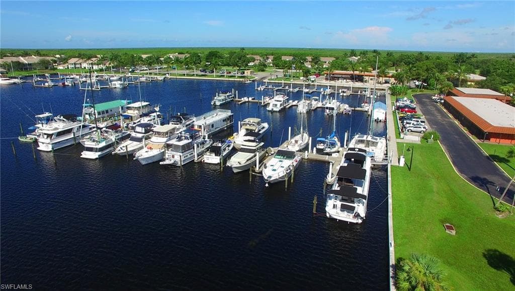 525 Newport DR NAPLES, FL 34114