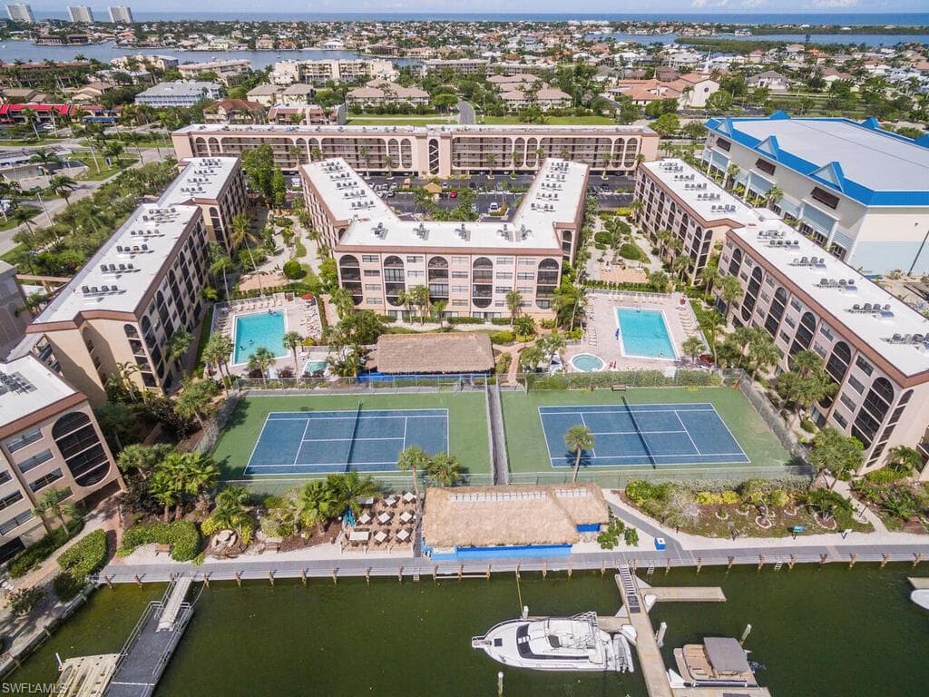 1007 Anglers CV J-404 MARCO ISLAND, FL 34145
