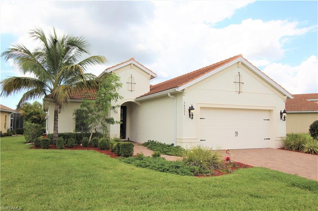14521 Grapevine DR NAPLES, FL 34114