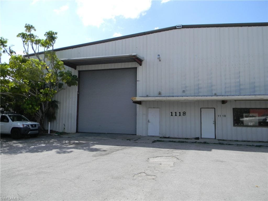 1118 SE 12th CT CAPE CORAL, FL 33990