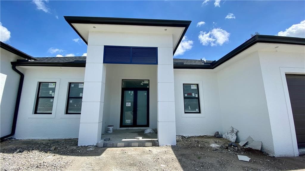 541 7th TER CAPE CORAL, FL 33909