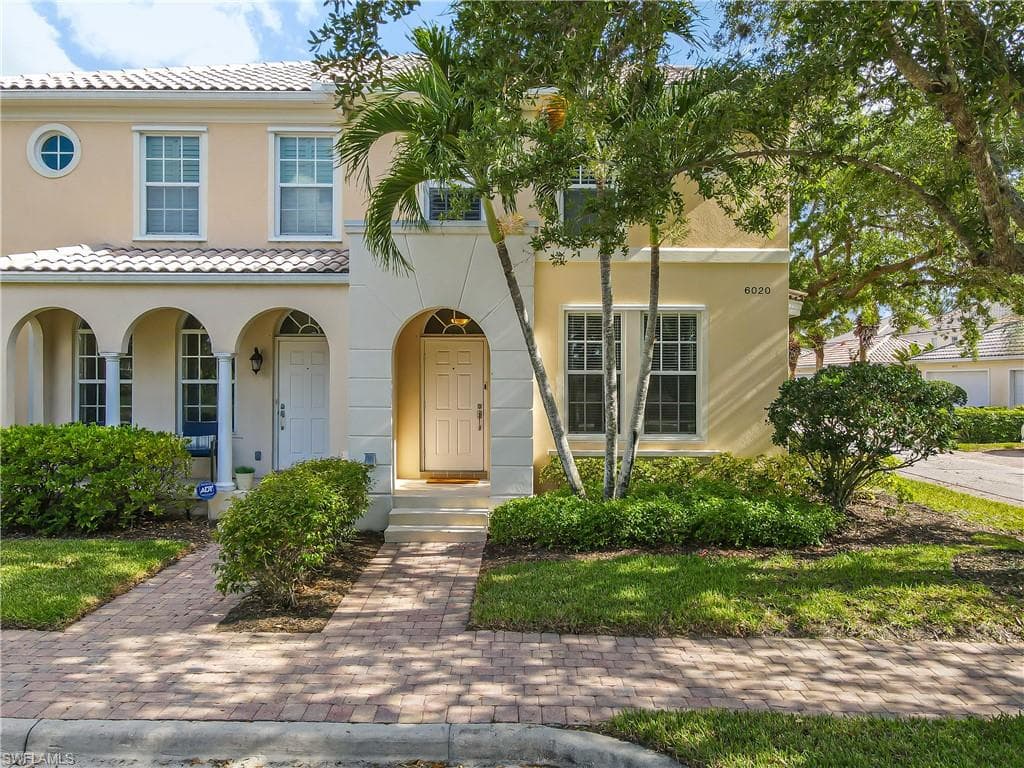 6020 Towncenter CIR NAPLES, FL 34119