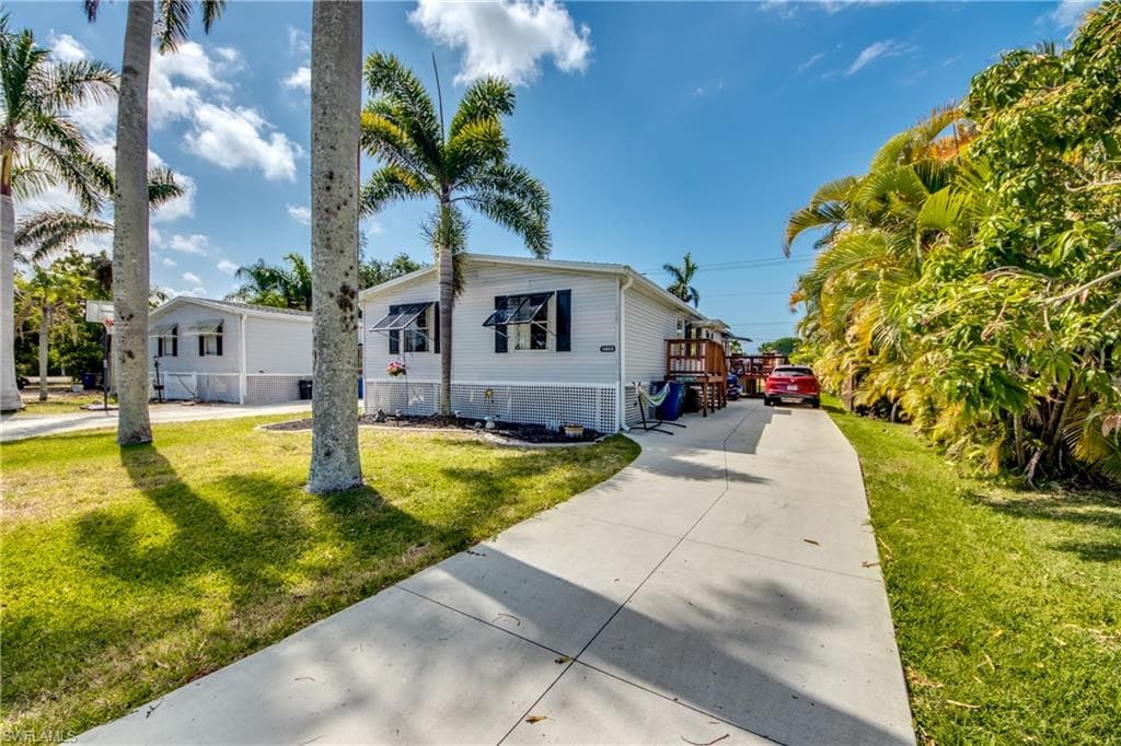 13025 Point Breeze DR FORT MYERS, FL 33908